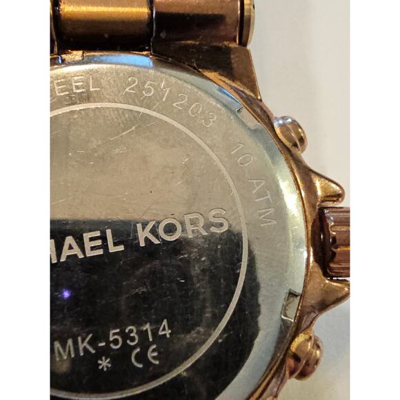 MICHAEL KORS Rose Gold Tone All Steel Chronograph Watch - Picture 5 of 9